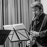 Sven Bachmann ist auf dem Bassetthorn der Bassist des Trios 
Sven Bachmann is the bassist of the trio on the basset horn